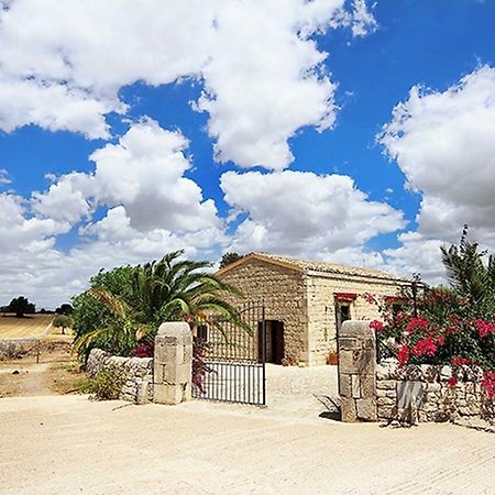 Agriturismo Il Melograno Cannizzara Exterior foto